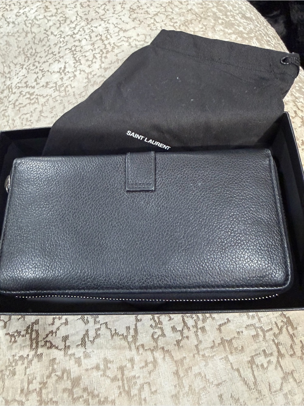 Saint Laurent Black Leather YSL Logo Continental Wallet - Picture 3 of 6